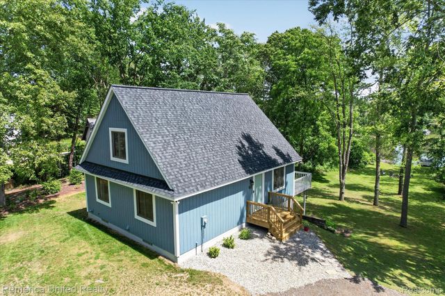 11521 Westshore Drive, Putnam Township, MI 48169