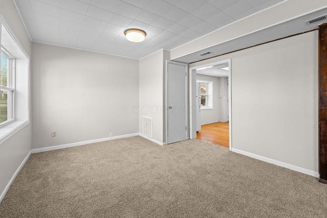 6 Wade Street, Delaware, OH 43015