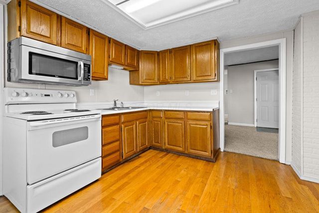 6 Wade Street, Delaware, OH 43015