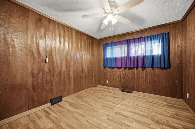 2609 1st Avenue SW, Cedar Rapids, IA 52404
