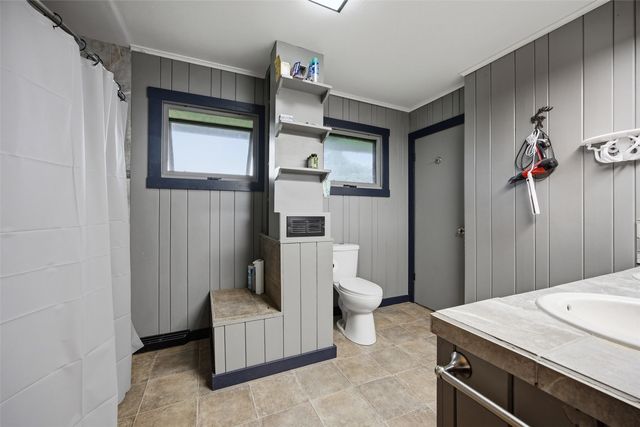 2609 1st Avenue SW, Cedar Rapids, IA 52404