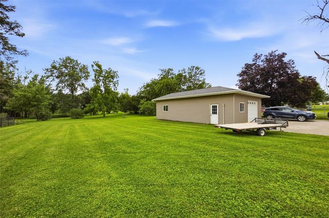 2609 1st Avenue SW, Cedar Rapids, IA 52404