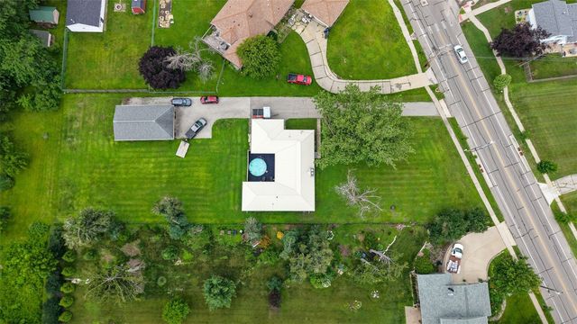 2609 1st Avenue SW, Cedar Rapids, IA 52404