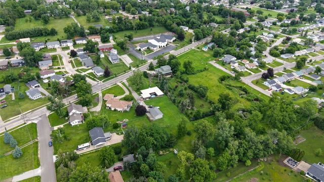 2609 1st Avenue SW, Cedar Rapids, IA 52404