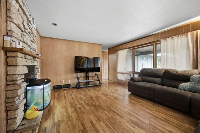 2609 1st Avenue SW, Cedar Rapids, IA 52404