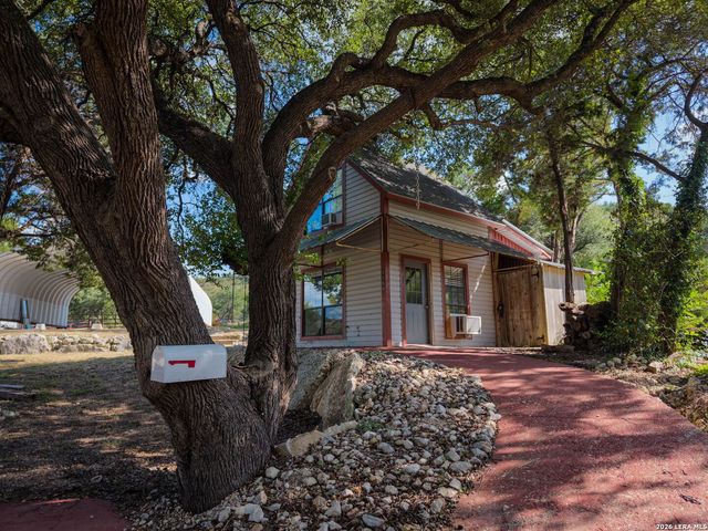 1200 & 1340 Hinch, New Braunfels, TX 78132
