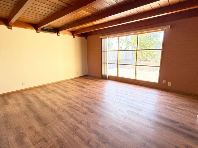 1049 E 2nd Avenue, Mesa, AZ 85204