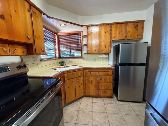 1049 E 2nd Avenue, Mesa, AZ 85204