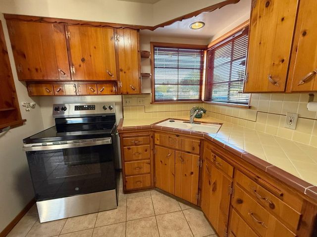 1049 E 2nd Avenue, Mesa, AZ 85204