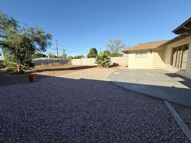 1049 E 2nd Avenue, Mesa, AZ 85204