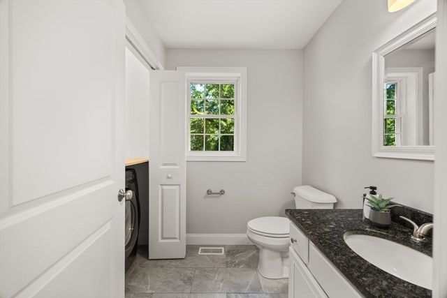 123 Forest St, Weymouth, MA 02190