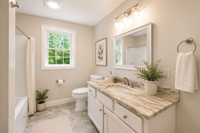 123 Forest St, Weymouth, MA 02190