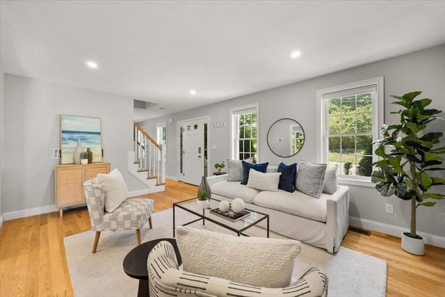 123 Forest St, Weymouth, MA 02190