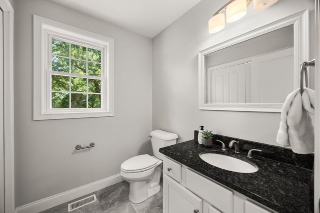 123 Forest St, Weymouth, MA 02190