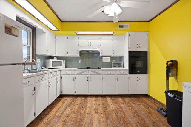 215 Hickory Avenue, Somerset, KY 42503