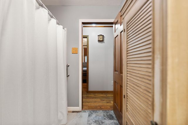 215 Hickory Avenue, Somerset, KY 42503