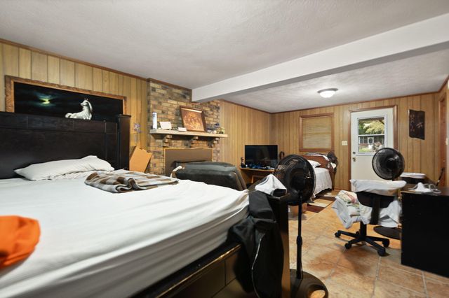 215 Hickory Avenue, Somerset, KY 42503