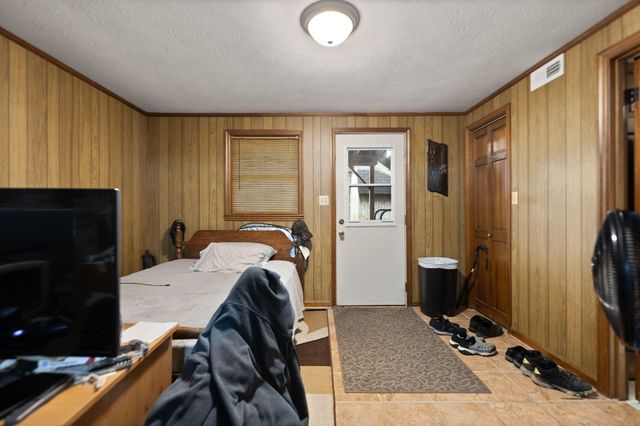 215 Hickory Avenue, Somerset, KY 42503