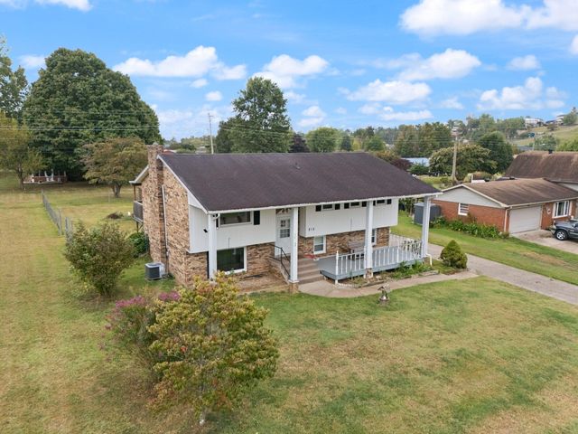 215 Hickory Avenue, Somerset, KY 42503