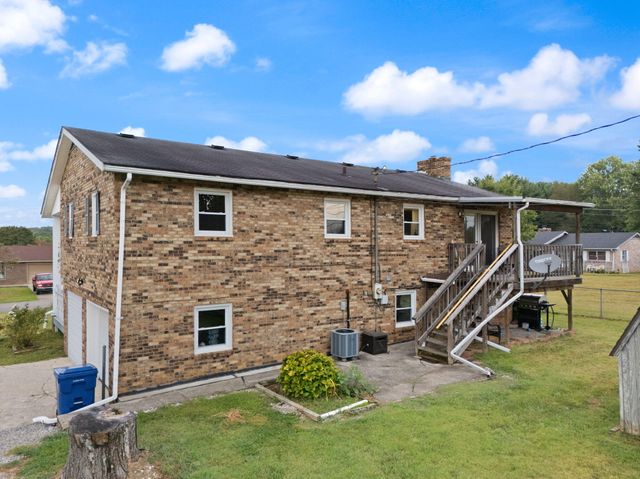 215 Hickory Avenue, Somerset, KY 42503