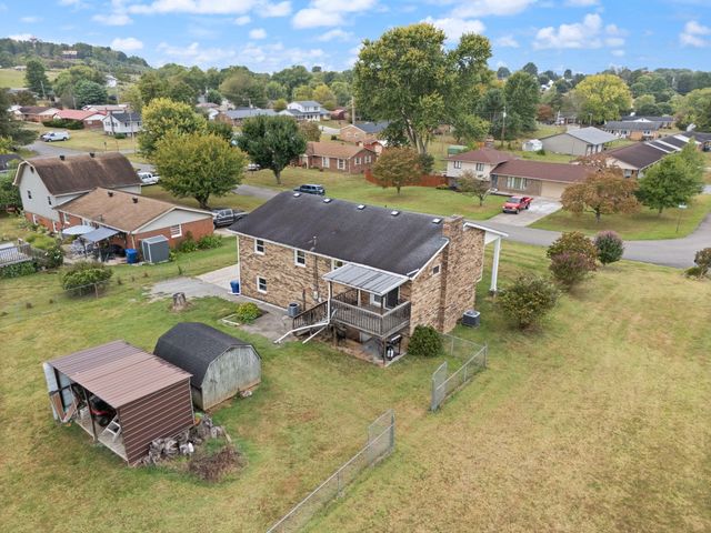 215 Hickory Avenue, Somerset, KY 42503