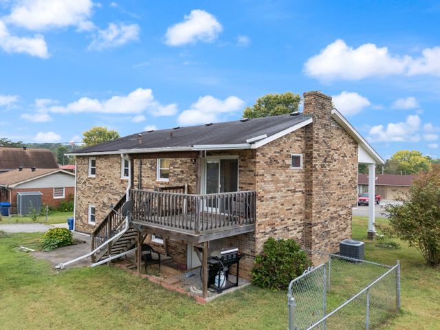 215 Hickory Avenue, Somerset, KY 42503