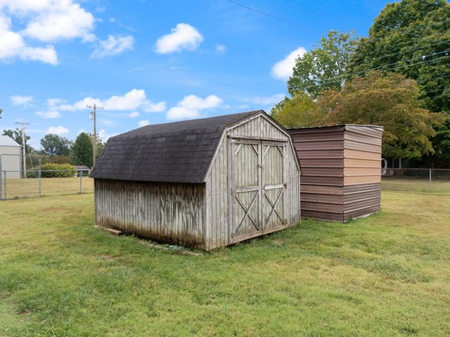 215 Hickory Avenue, Somerset, KY 42503