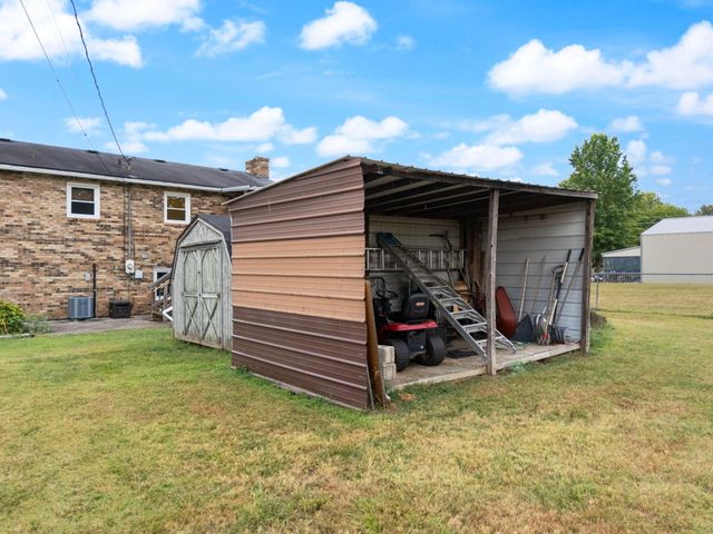 215 Hickory Avenue, Somerset, KY 42503