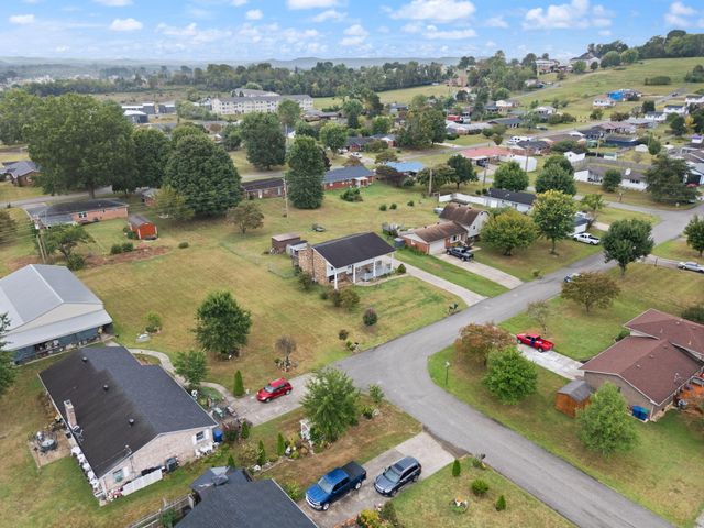 215 Hickory Avenue, Somerset, KY 42503