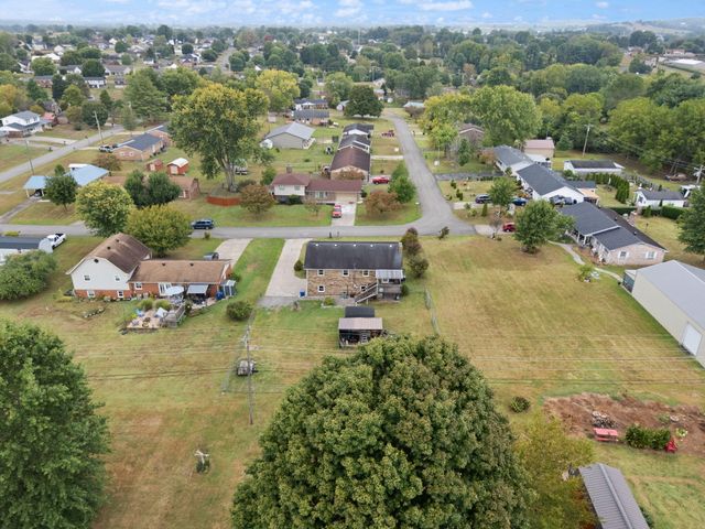 215 Hickory Avenue, Somerset, KY 42503