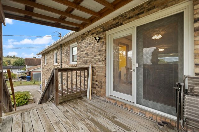 215 Hickory Avenue, Somerset, KY 42503