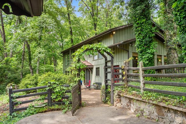 112 Bobcat Court, Forsyth, MO 65653
