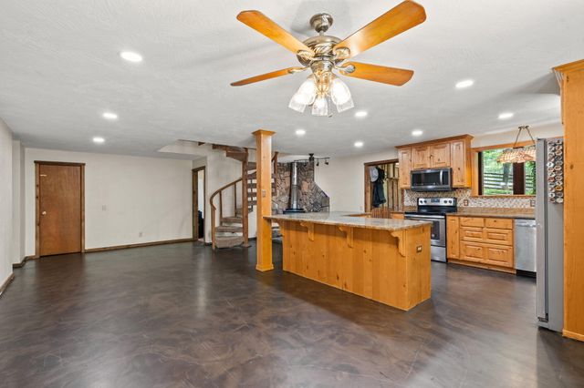 112 Bobcat Court, Forsyth, MO 65653