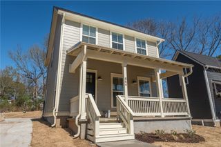 864 S Waxflower Avenue, Fayetteville, AR 72701
