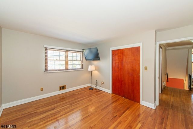 80 Toby Dr, Roxbury Twp., NJ 07876