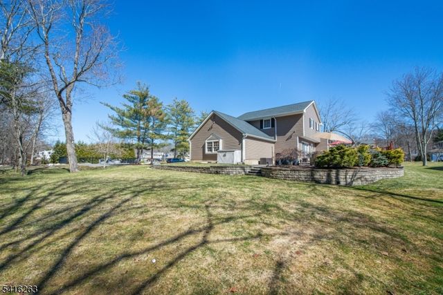 80 Toby Dr, Roxbury Twp., NJ 07876