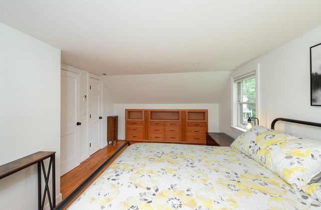 32 Marlboro Avenue, Brattleboro, VT 05301