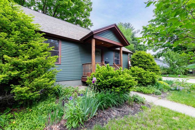 32 Marlboro Avenue, Brattleboro, VT 05301