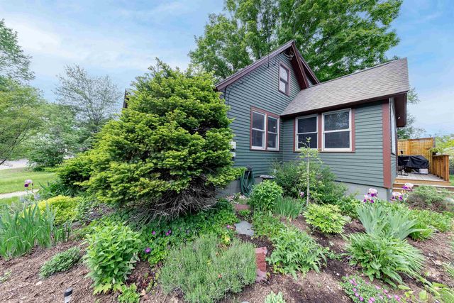 32 Marlboro Avenue, Brattleboro, VT 05301