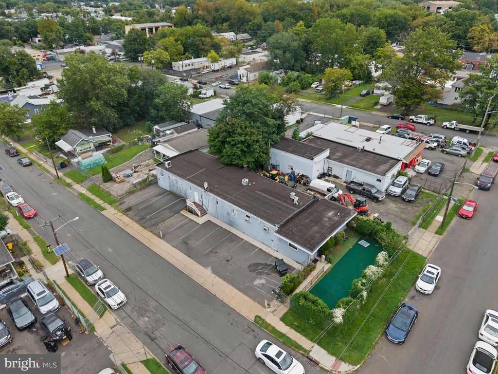 46 WEBER AVE, EWING TWP, NJ 08638 — exterior