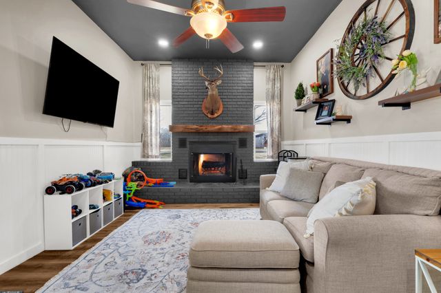 52 Hotel Rd, Flintville, TN 37335