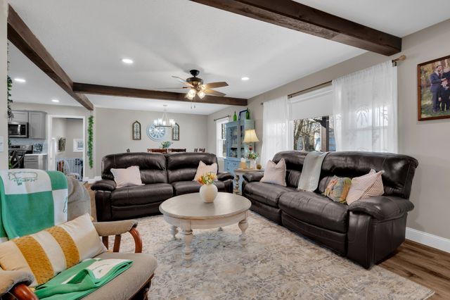 52 Hotel Rd, Flintville, TN 37335