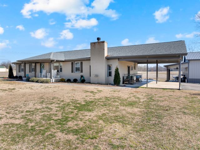 52 Hotel Rd, Flintville, TN 37335