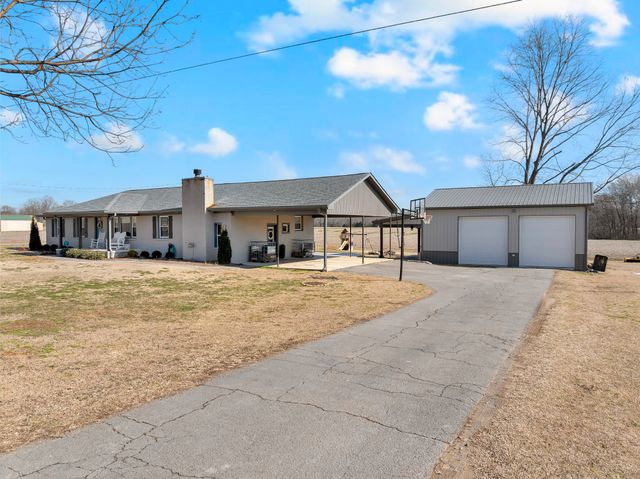 52 Hotel Rd, Flintville, TN 37335