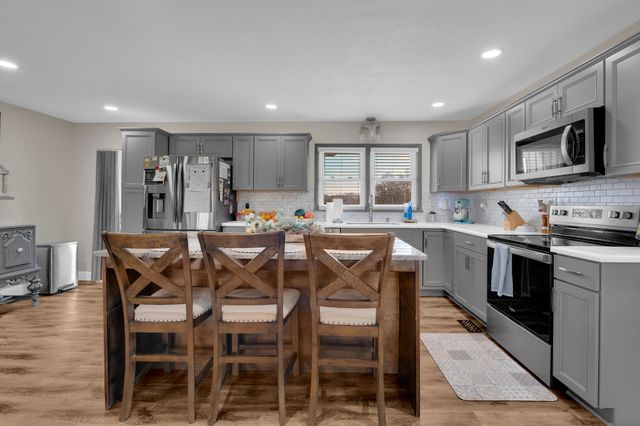 52 Hotel Rd, Flintville, TN 37335