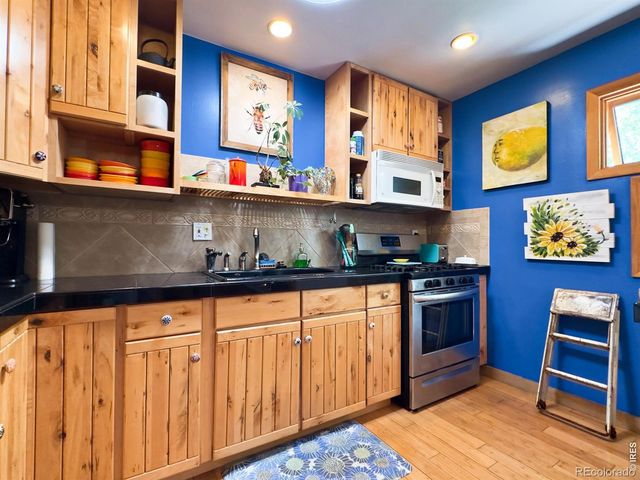 516 S Overland Trail, Fort Collins, CO 80521