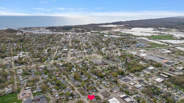 1103 Franklin Avenue, Grand Haven, MI 49417