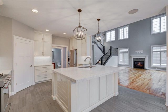 1406 Emerald Court, Waunakee, WI 53597