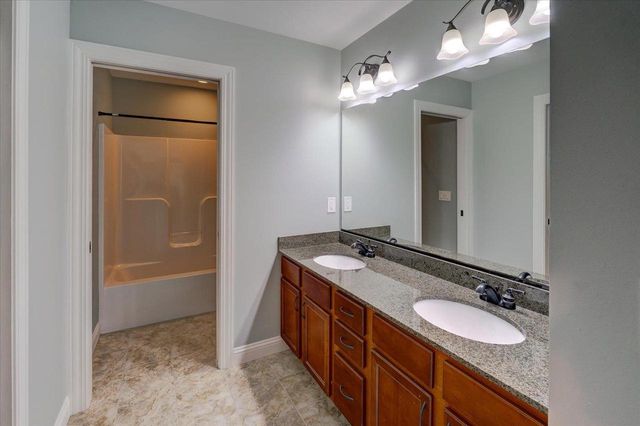 1406 Emerald Court, Waunakee, WI 53597