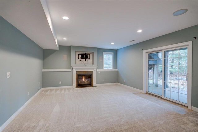 1406 Emerald Court, Waunakee, WI 53597